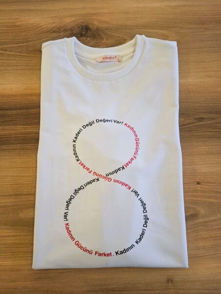 Çiçek Desenli Sweatshirt