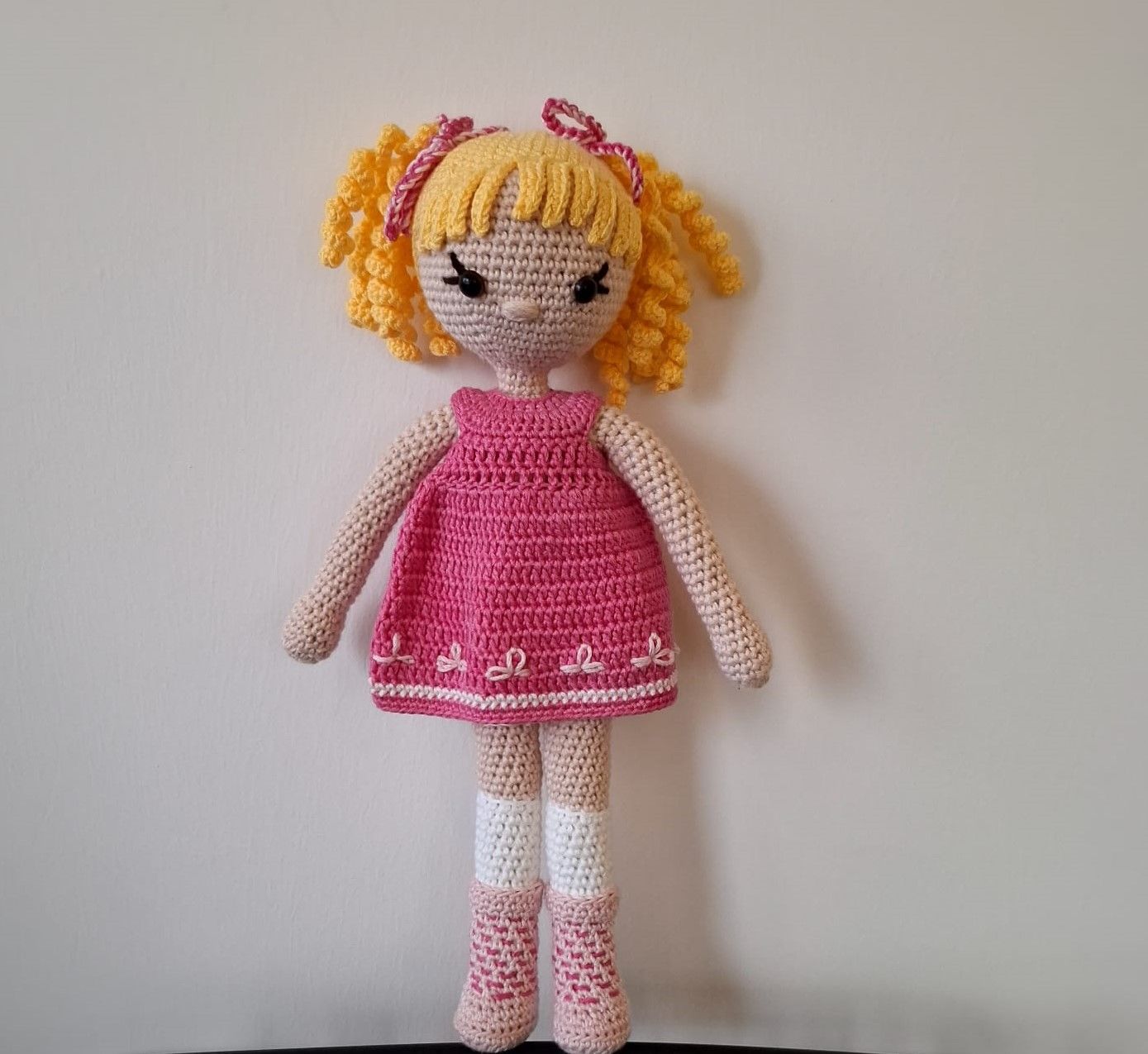 Amigurumi Pembe Elbiseli Bebek