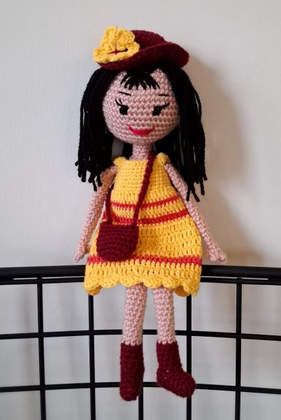 Amigurumi Sarı Elbiseli Bebek